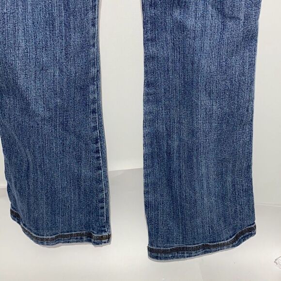 JouJou Women's Blue Medium Wash Flared Denim Jeans Size 11 - Picture 8 of 10